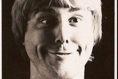 dave-pulling-a-stupid-face