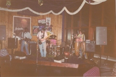blue-bar-les-arcs-2000